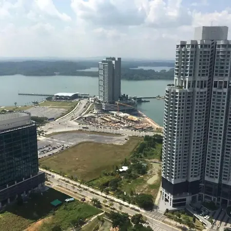 Almas Suites Puteri Harbour Nusajaya  Exterior photo