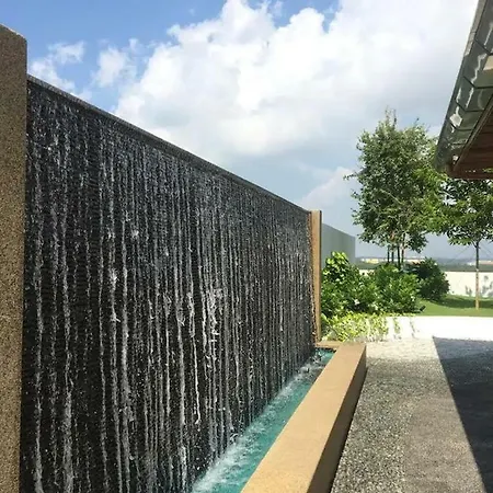 Almas Suites Puteri Harbour Nusajaya  Exterior photo