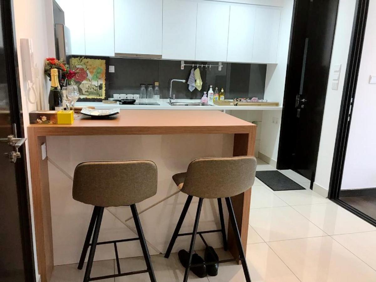 Almas Puteri Harbour Apartment