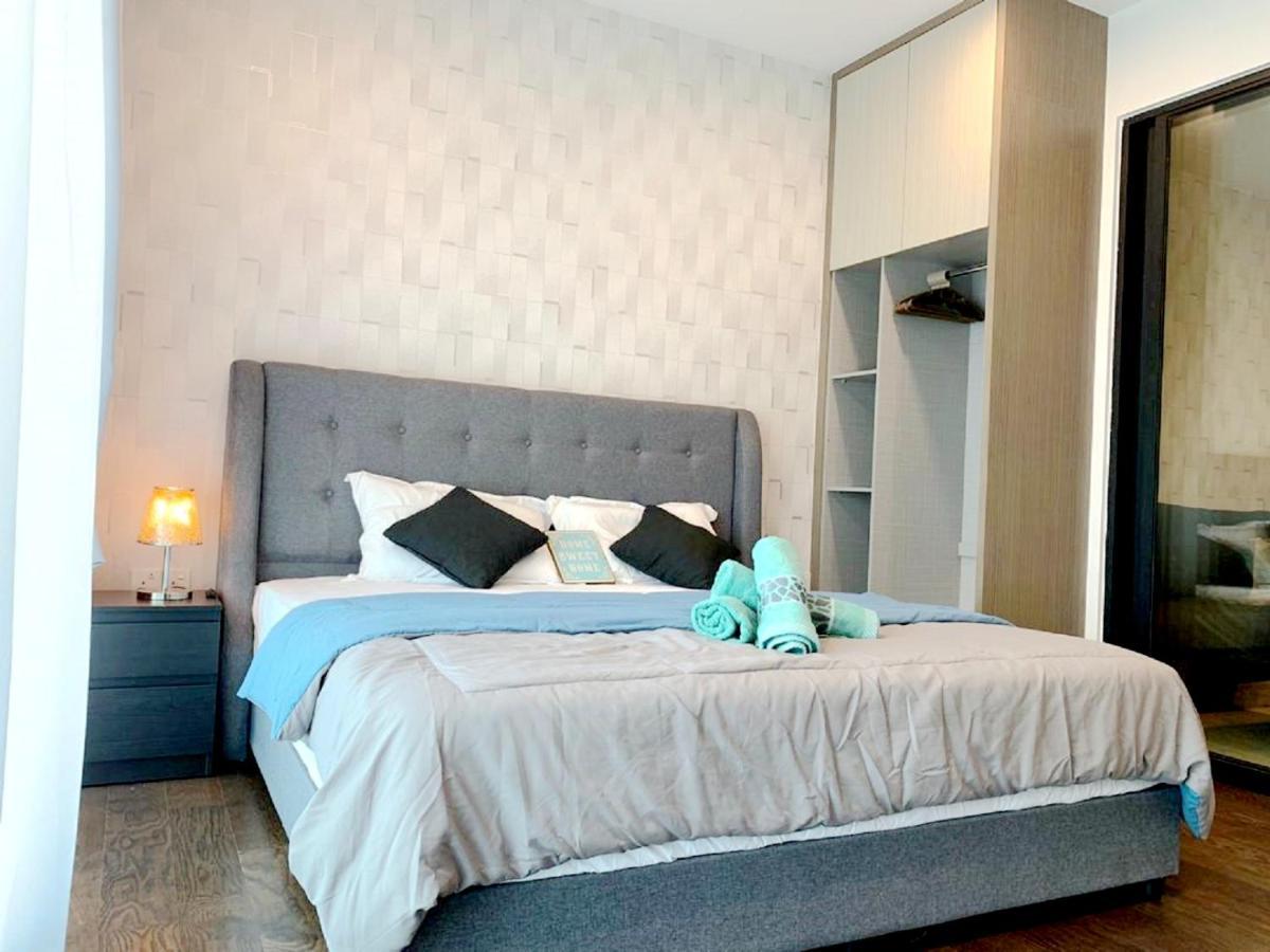 Almas Puteri Harbour Apartment *