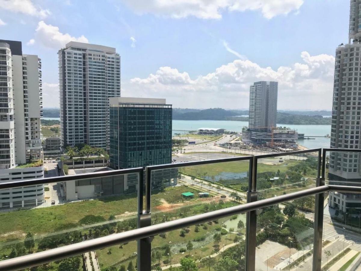 Almas Puteri Harbour Apartment