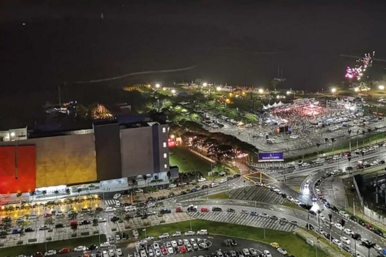 Almas Puteri Harbour Apartment *