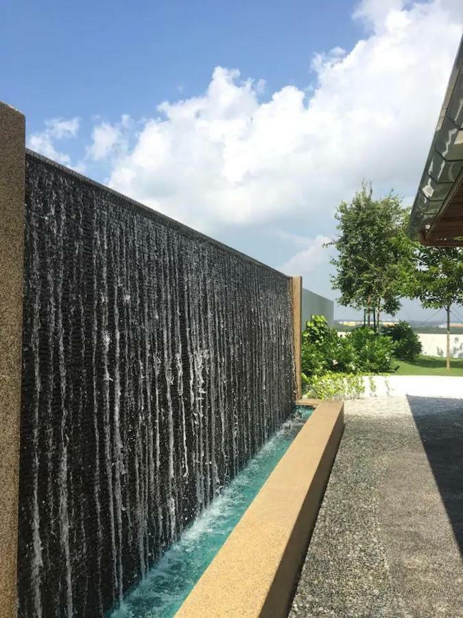 Almas Puteri Harbour Apartment Nusajaya (Iskandar Puteri)
